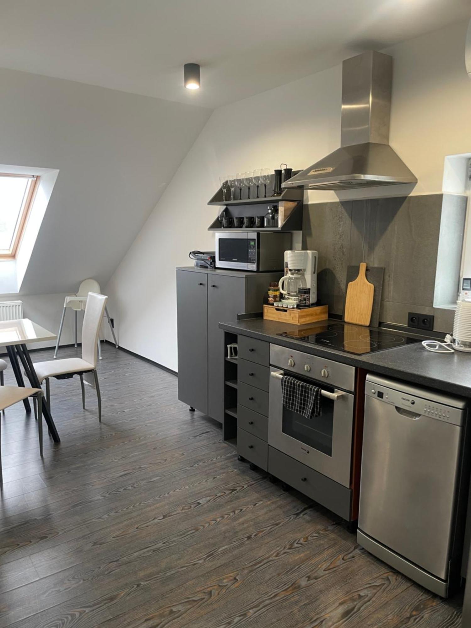 Vera Apartment